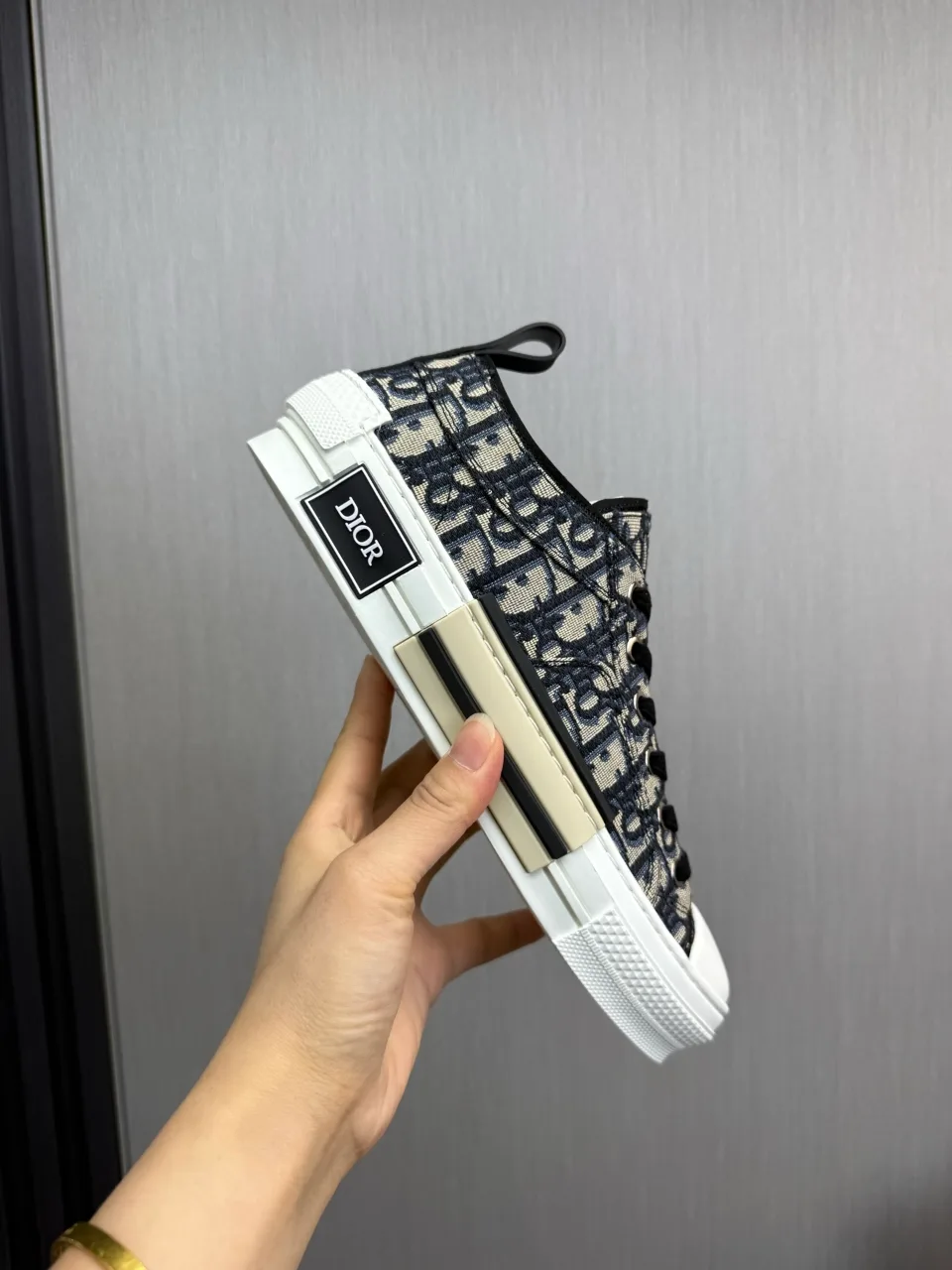 디올 운동화 9