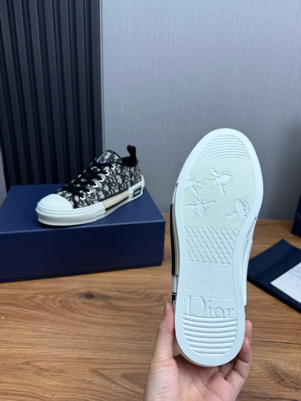 디올 운동화 10
