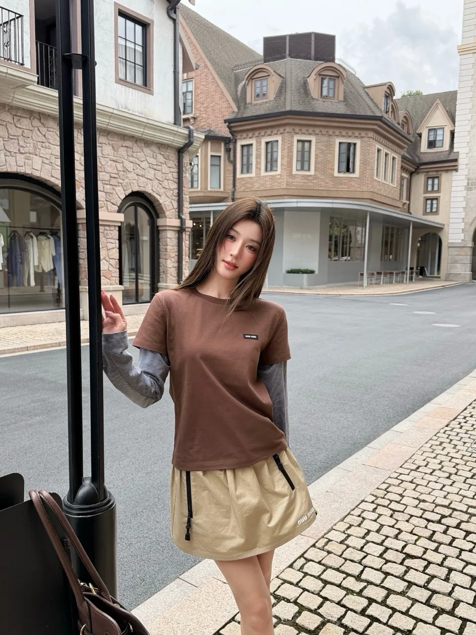 미우미우 티셔츠 3