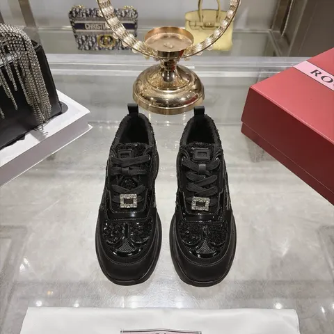 로저 비비에 운동화