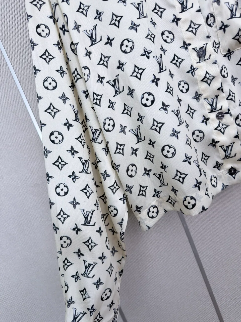 루이비통 블라우스 6