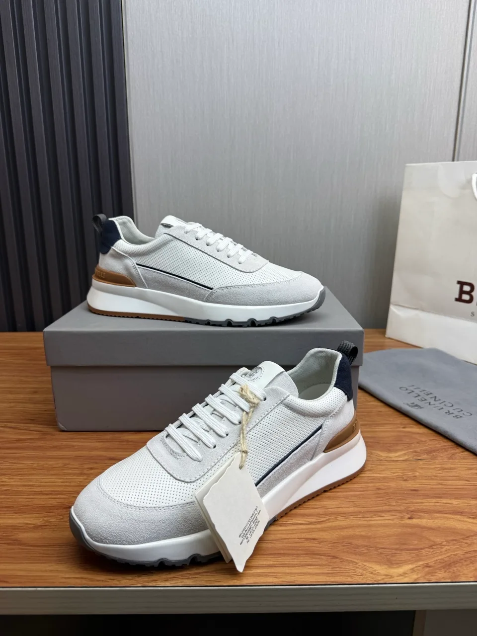 브루넬로 쿠치넬리 운동화 3