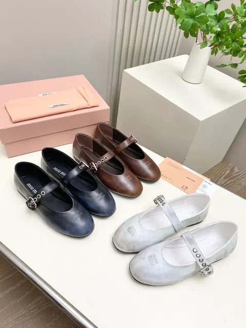 미우미우 플랫슈즈