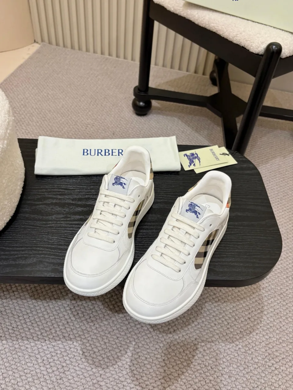 버버리 운동화 5
