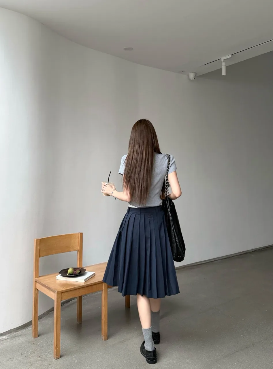 미우미우 플리츠 스커트 4