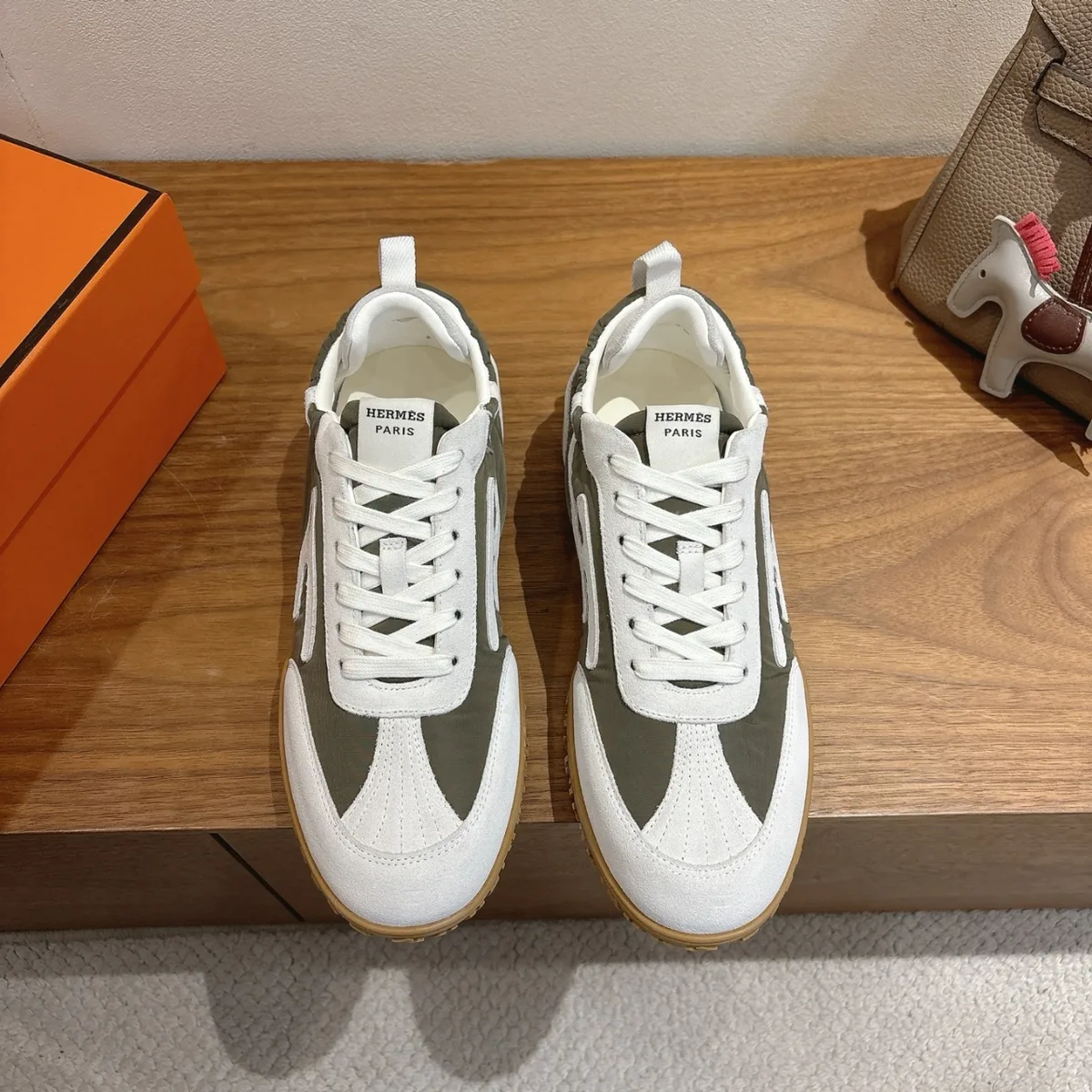 에르메스 운동화 4