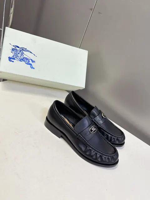 버버리 로퍼
