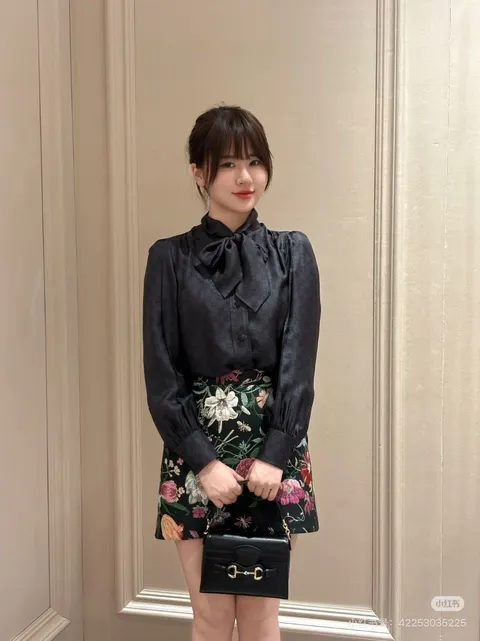구찌 블라우스