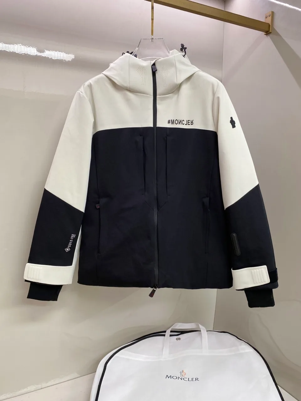 몽클레르 패딩 2