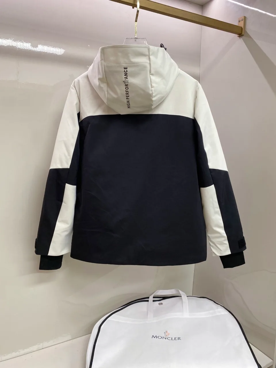 몽클레르 패딩 3