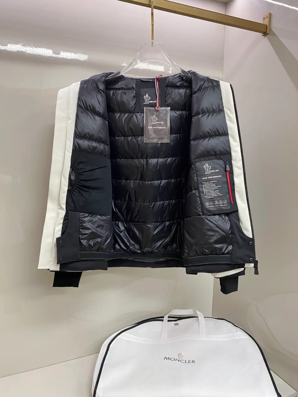 몽클레르 패딩 4