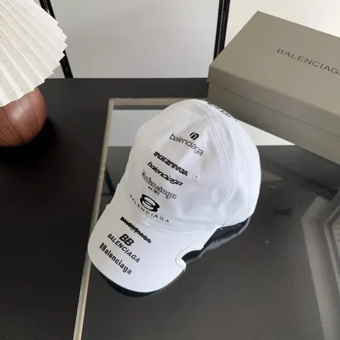 발렌시아가 모자