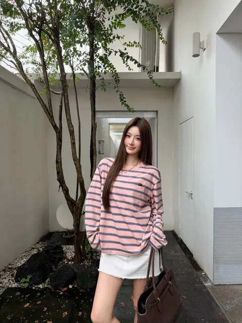 프라다 티셔츠