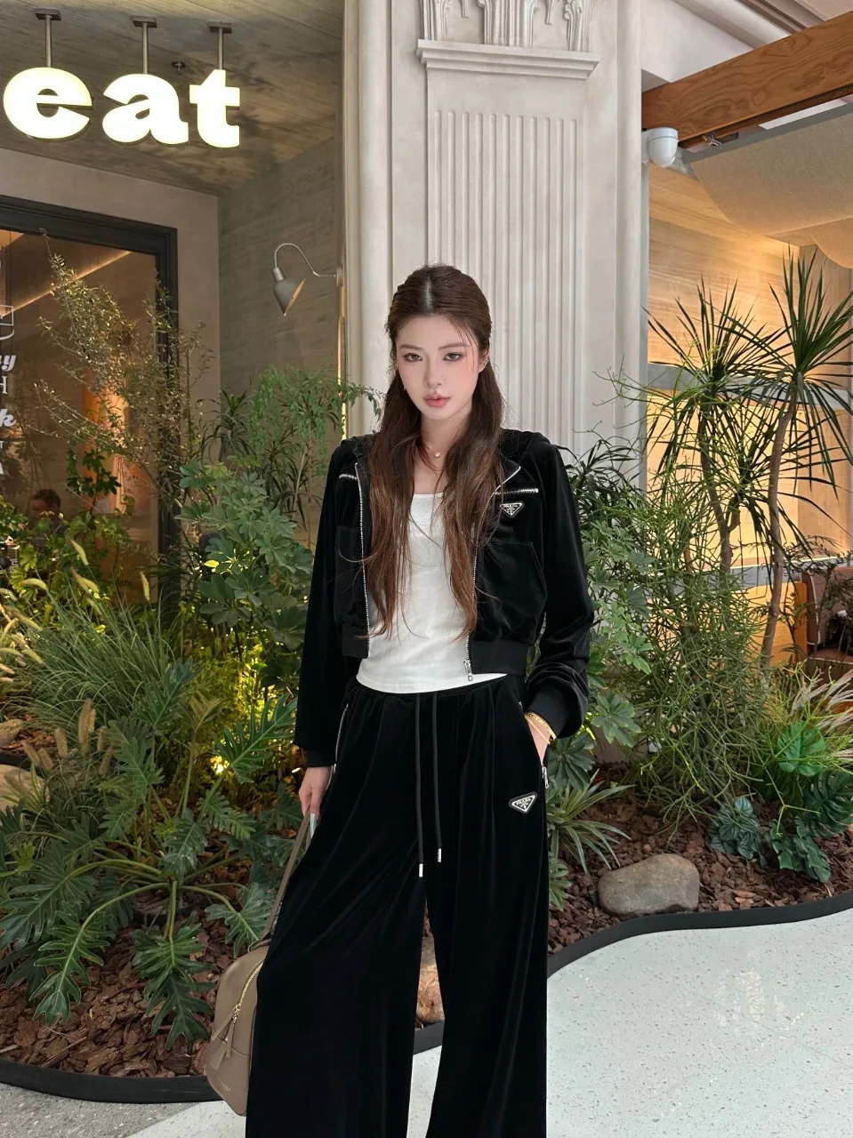 프라다 벨벳 트레이닝세트 3