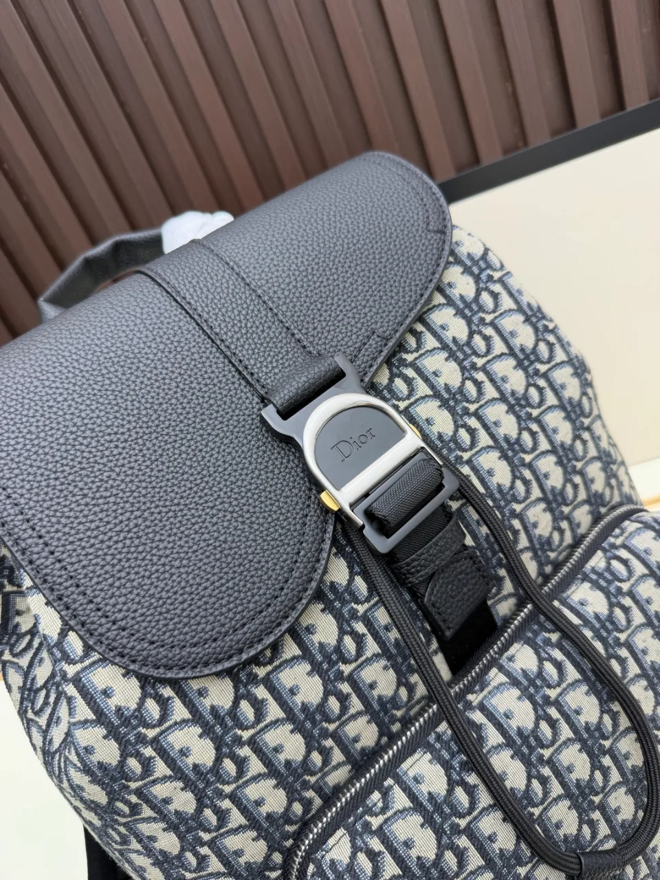 디올 백팩 7