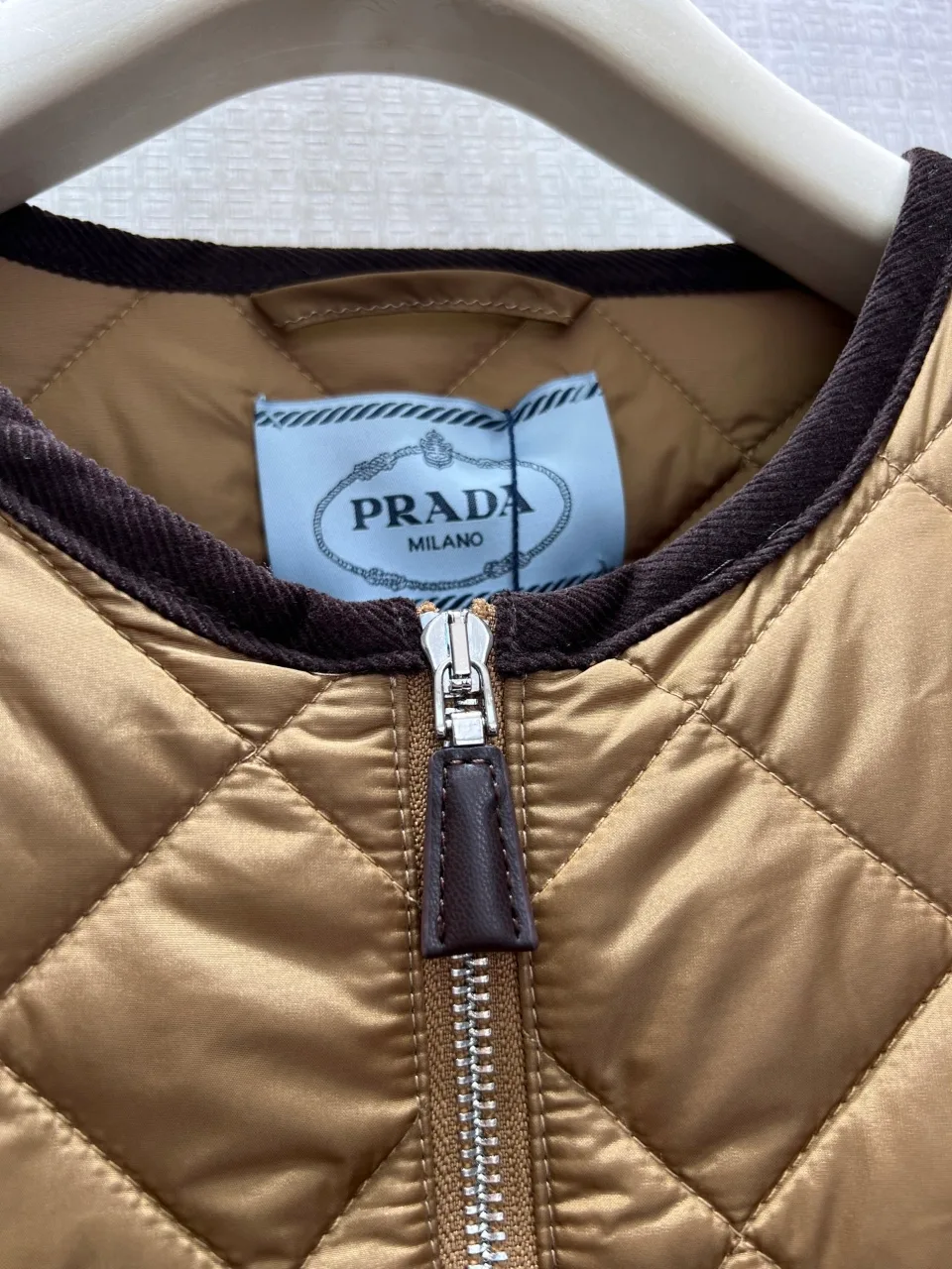 프라다 퀼팅 자켓 8