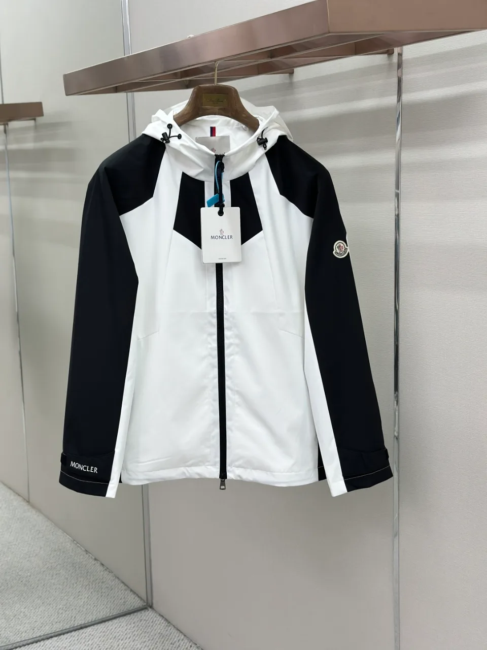 몽클레르 바람막이 3