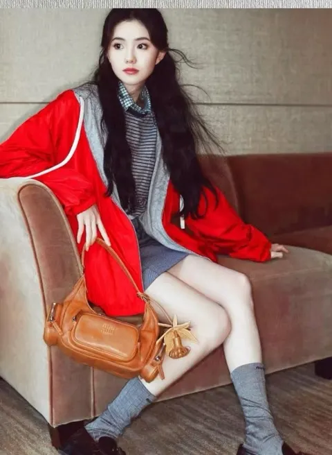미우미우 후드 자켓 ( 양면 )