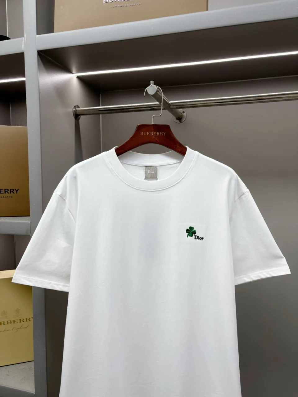 디올 반팔 티셔츠 6
