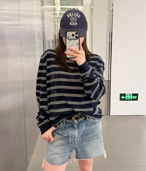 셀린느 티셔츠