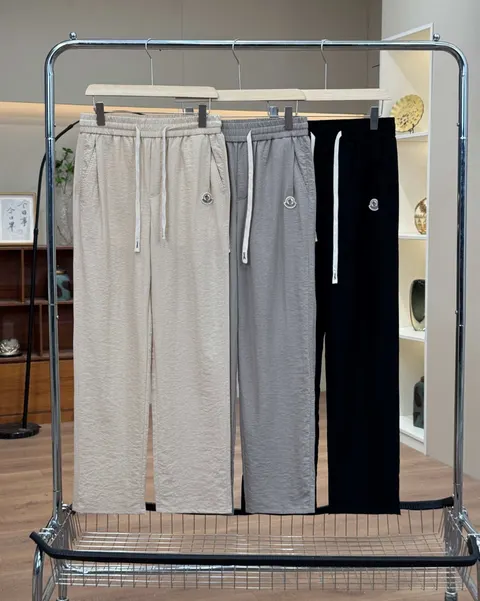 몽클레르 바지