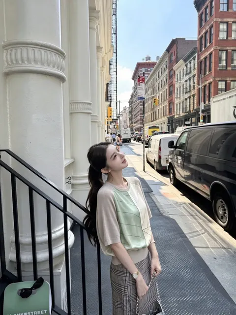 로로피아나 반팔 니트티