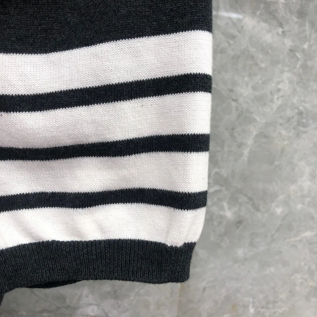 톰브라운 반팔티 7