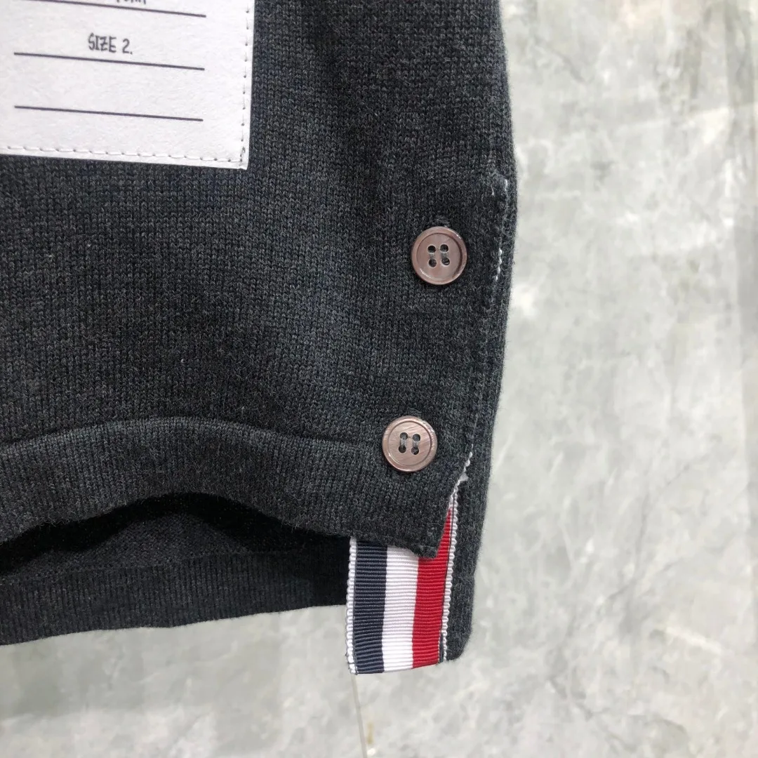 톰브라운 반팔티 8
