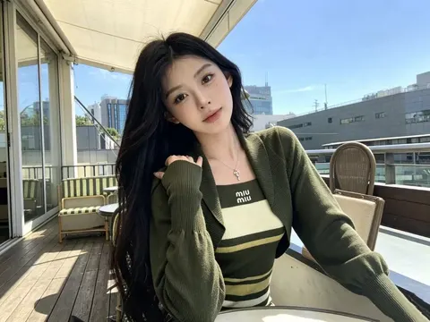 미우미우 가디건 세트