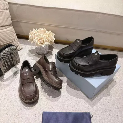프라다 구두