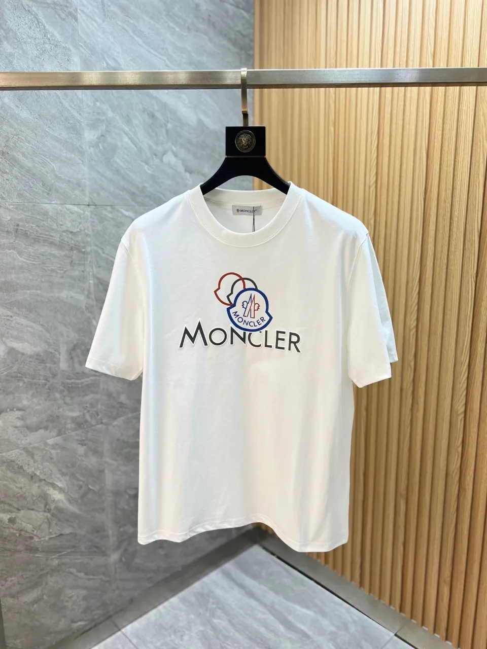 몽클레르 반팔티 2